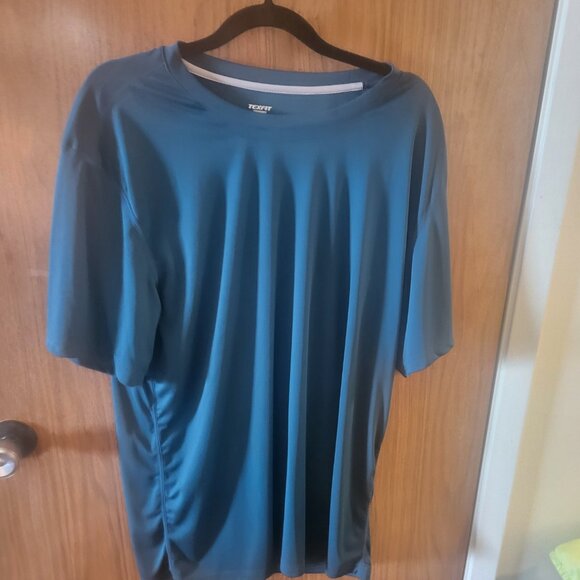 lightly used shirts and some I never wore ever - Picture 7 of 16